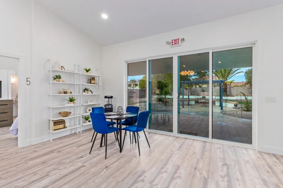 Camino De Oro Senior Living, photo 11 of 25