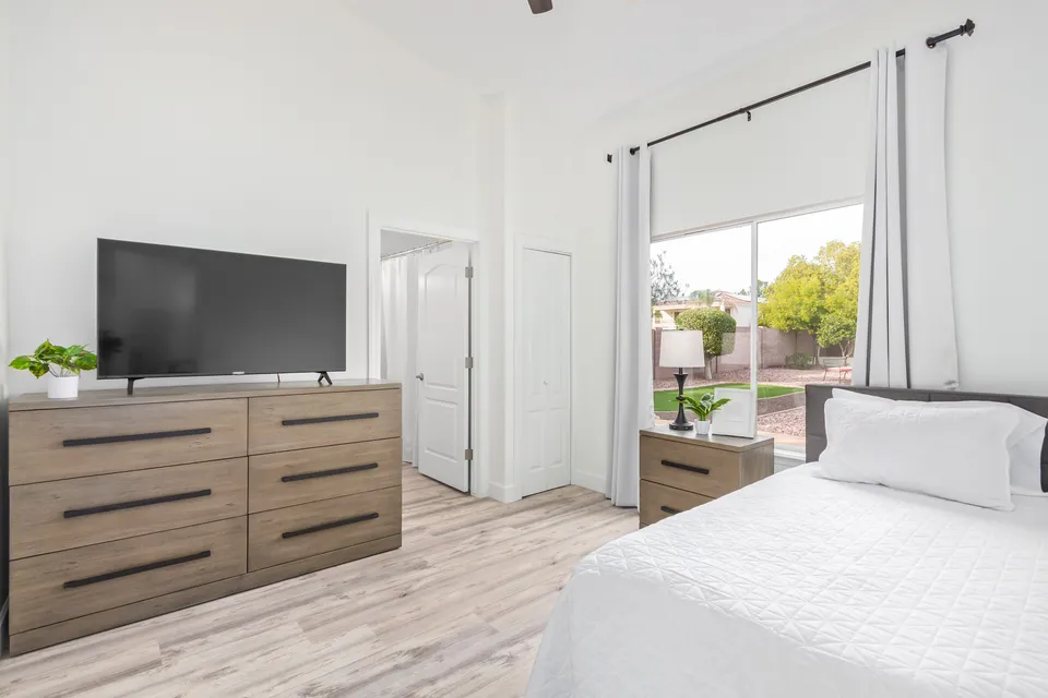 Camino De Oro Senior Living, photo 13 of 25