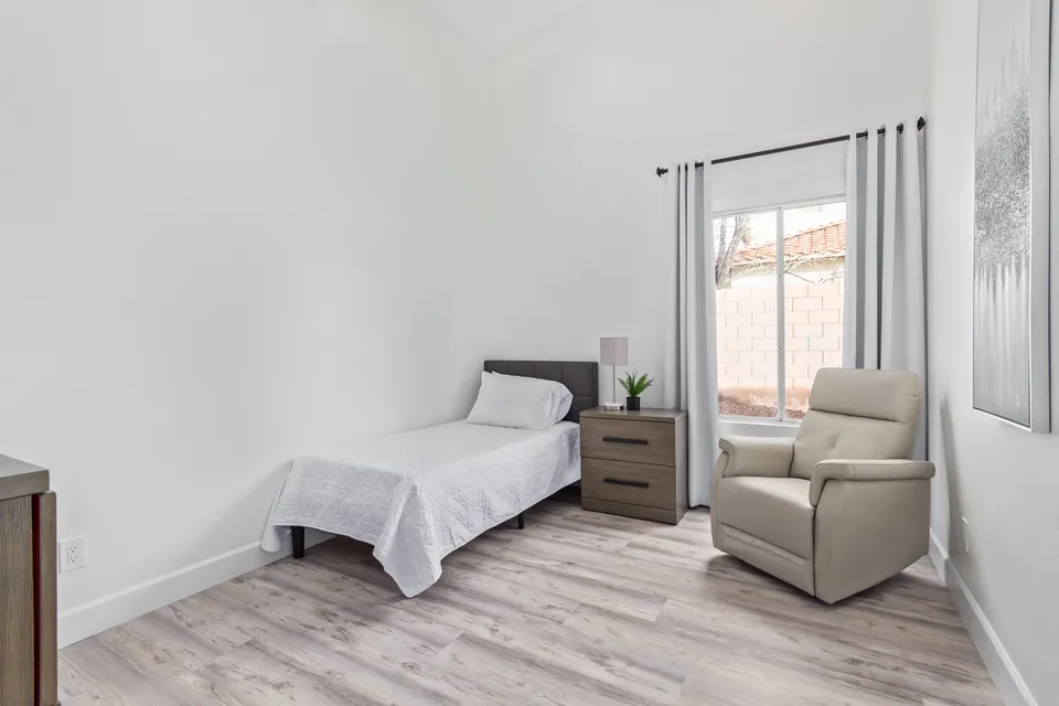 Camino De Oro Senior Living, photo 16 of 25