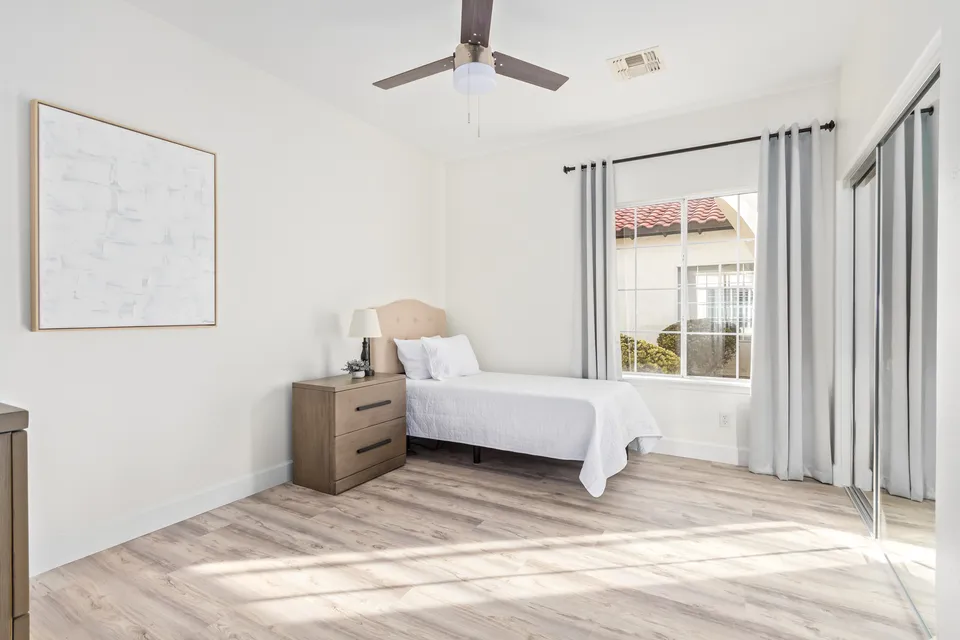 Camino De Oro Senior Living, photo 17 of 25