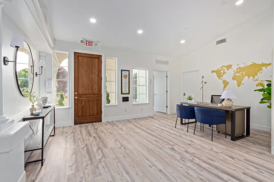 Camino De Oro Senior Living, photo 2 of 25