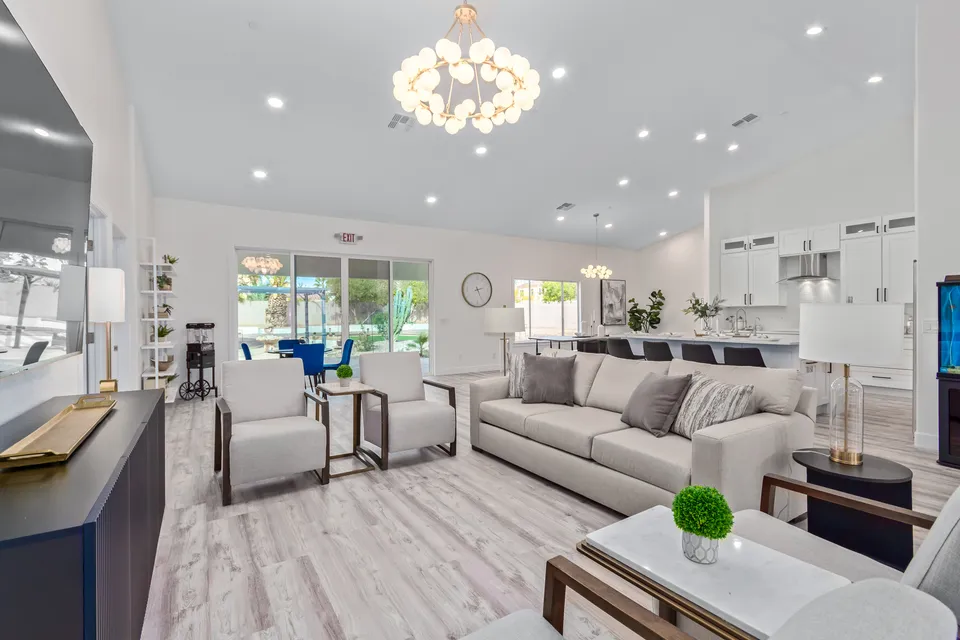 Camino De Oro Senior Living, photo 9 of 25