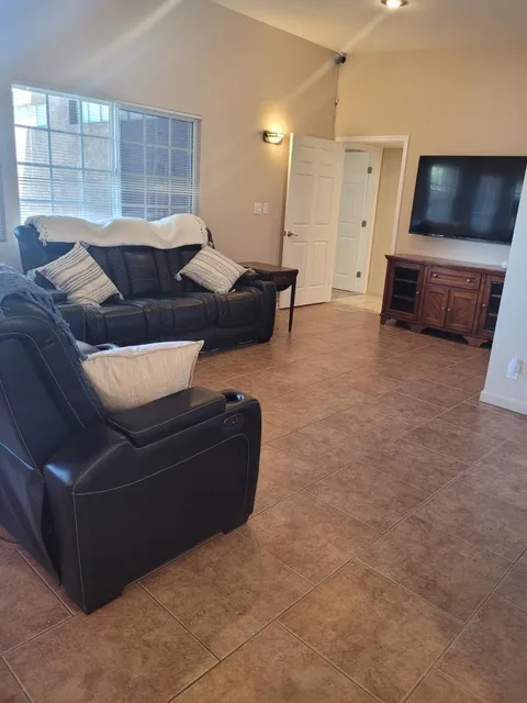 Desert Home by Platinum Care, photo 2 of 7