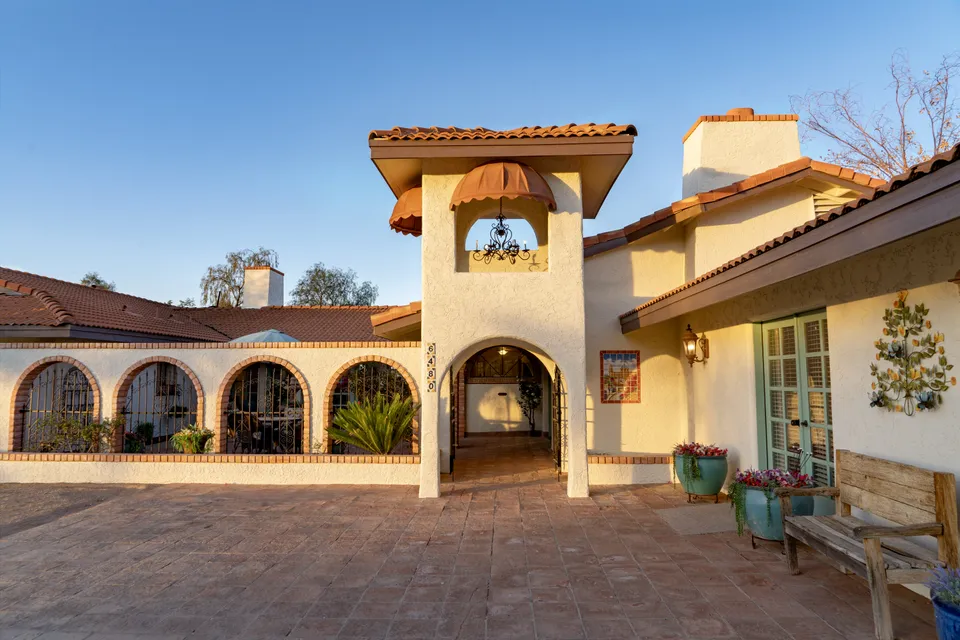 Gold Canyon Assisted Living, photo 3 of 24