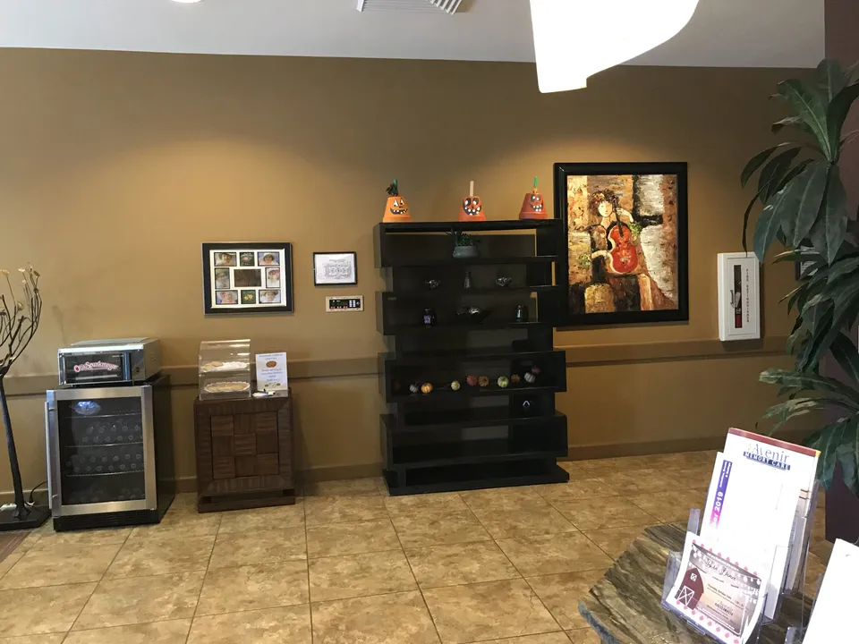 Mosaic Gardens Memory Care at Chandler, photo 8 of 12