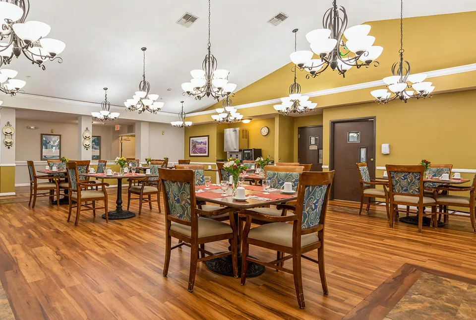 Trustwell Senior Living at Kingswood Place, photo 2 of 9