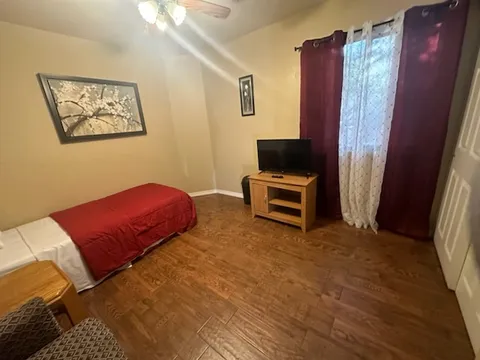 Sunrise Gardens Assisted Living Home, photo 13 of 14