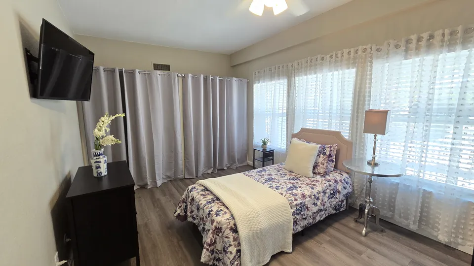 Desert Bloom Home at Scottsdale, photo 11 of 15