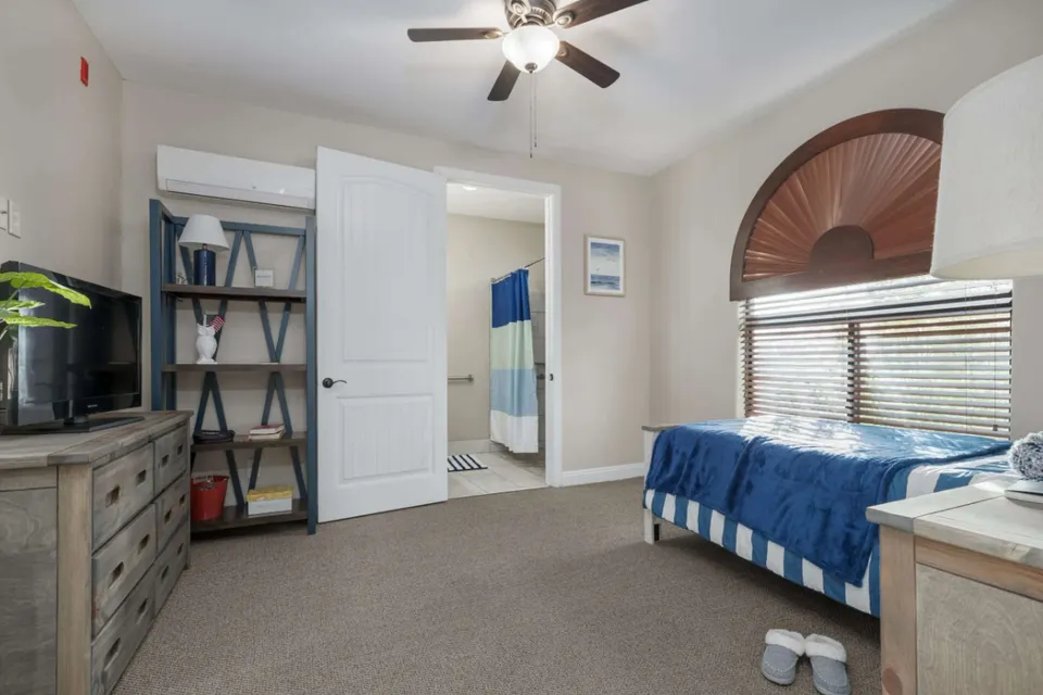 The Villages at Red Mountain, photo 19 of 37
