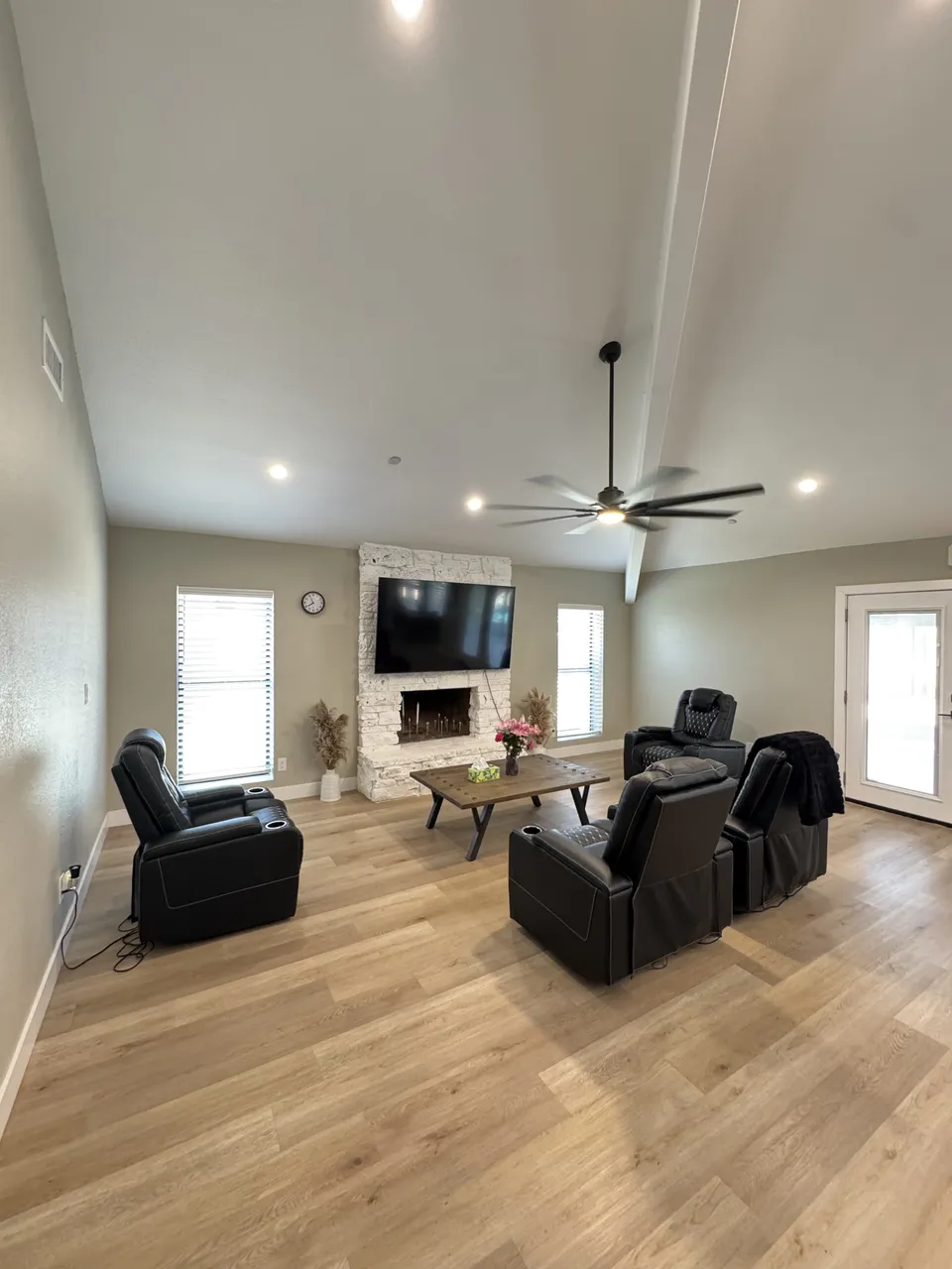 Vandermeyer Senior Living LLC, photo 23 of 27