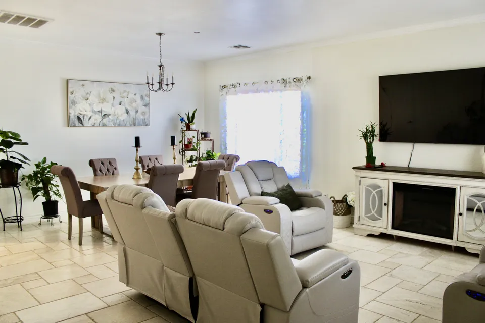 Meadowbrook Residential Care Home, photo 3 of 23