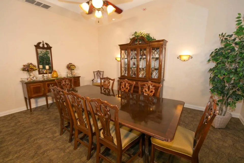 Grand Court Senior Living, photo 19 of 38