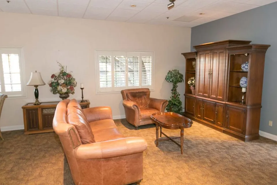 Grand Court Senior Living, photo 20 of 38