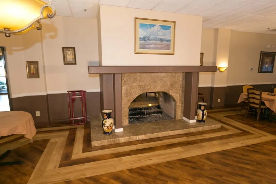 Grand Court Senior Living, photo 32 of 38