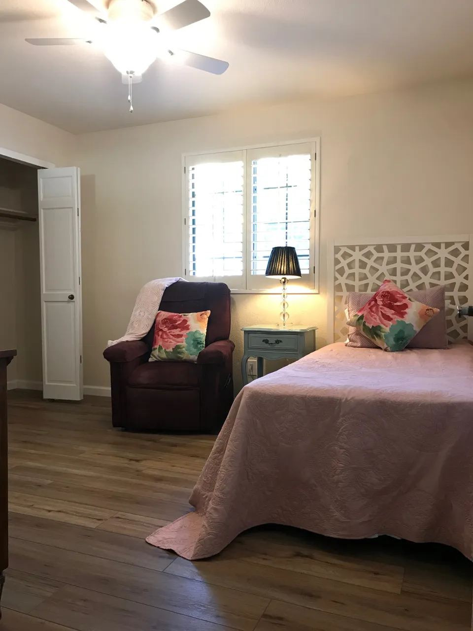 Extended Family Home - West, photo 9 of 11