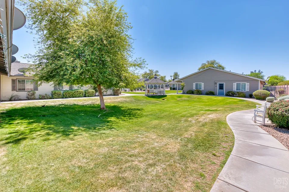 Paradise Valley Senior Living, photo 13 of 25