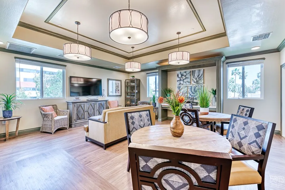 Paradise Valley Senior Living, photo 5 of 25