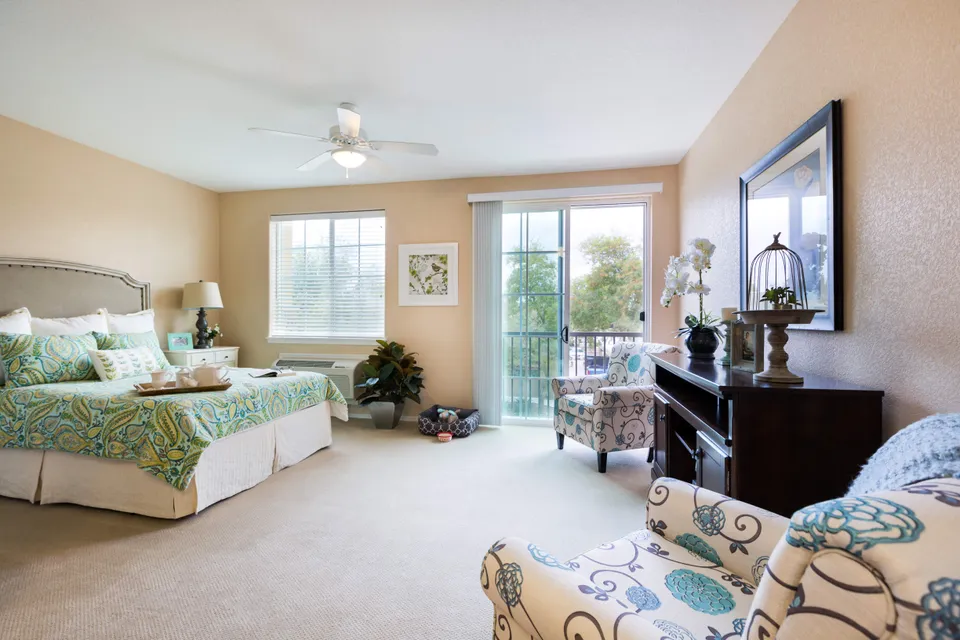 Palos Verdes Senior Living, photo 20 of 36