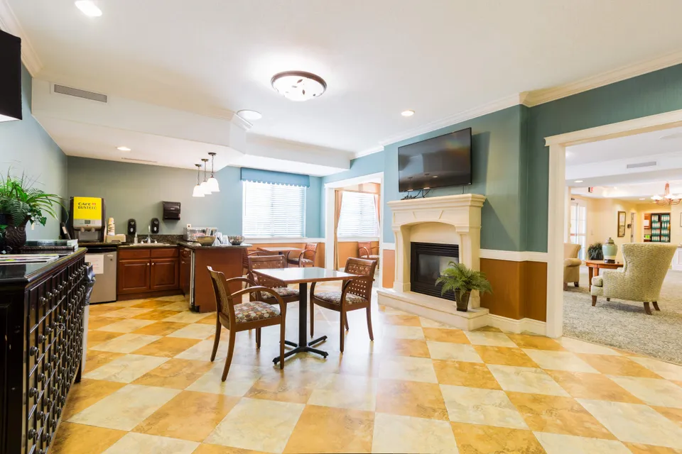 Palos Verdes Senior Living, photo 30 of 36