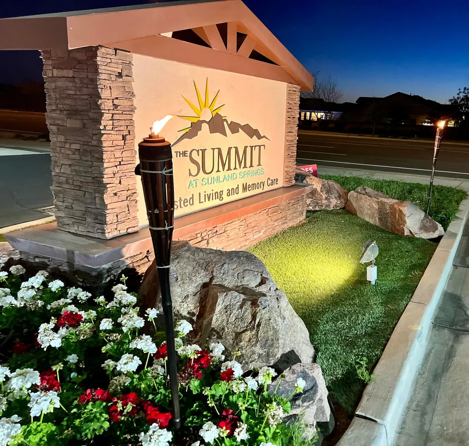 The Summit at Sunland Springs, photo 12 of 40