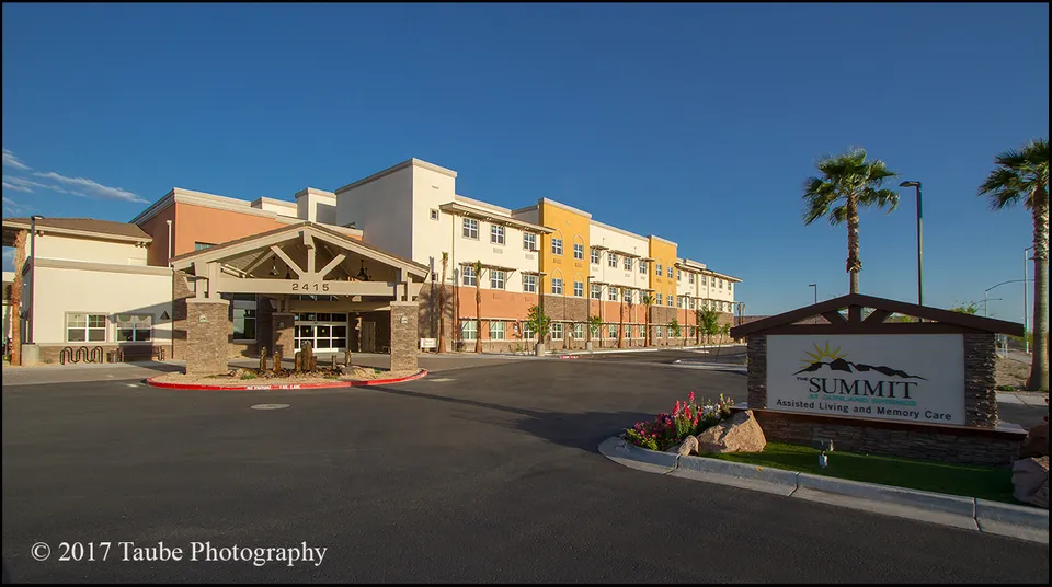 The Summit at Sunland Springs, photo 22 of 40