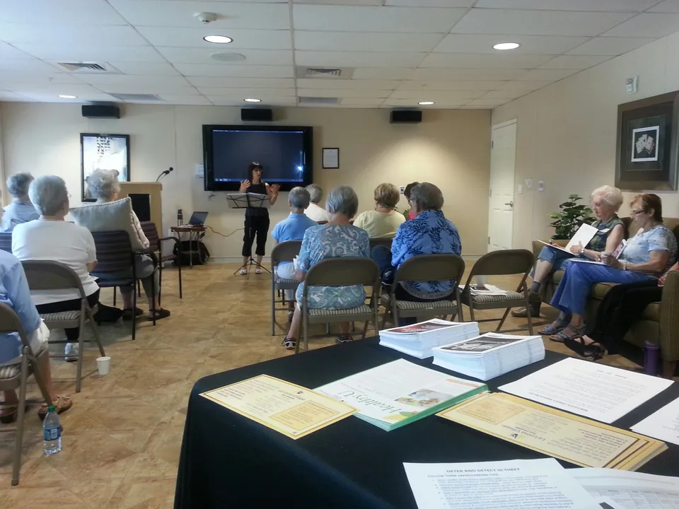 La Loma Village Health & Rehabilitation Center, photo 4 of 11