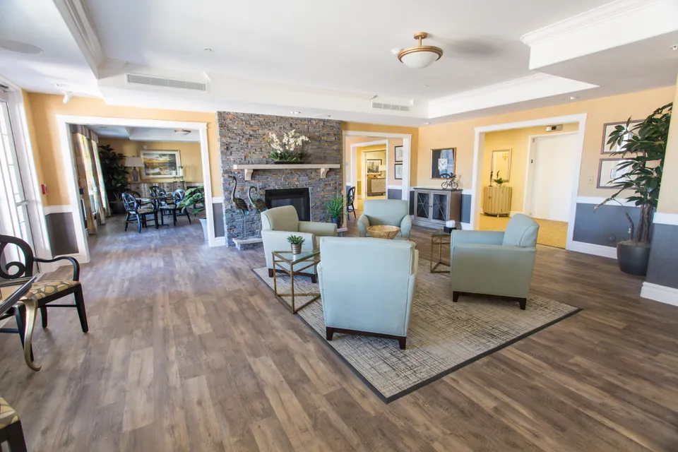 Gardens at Ocotillo Senior Living, photo 4 of 18