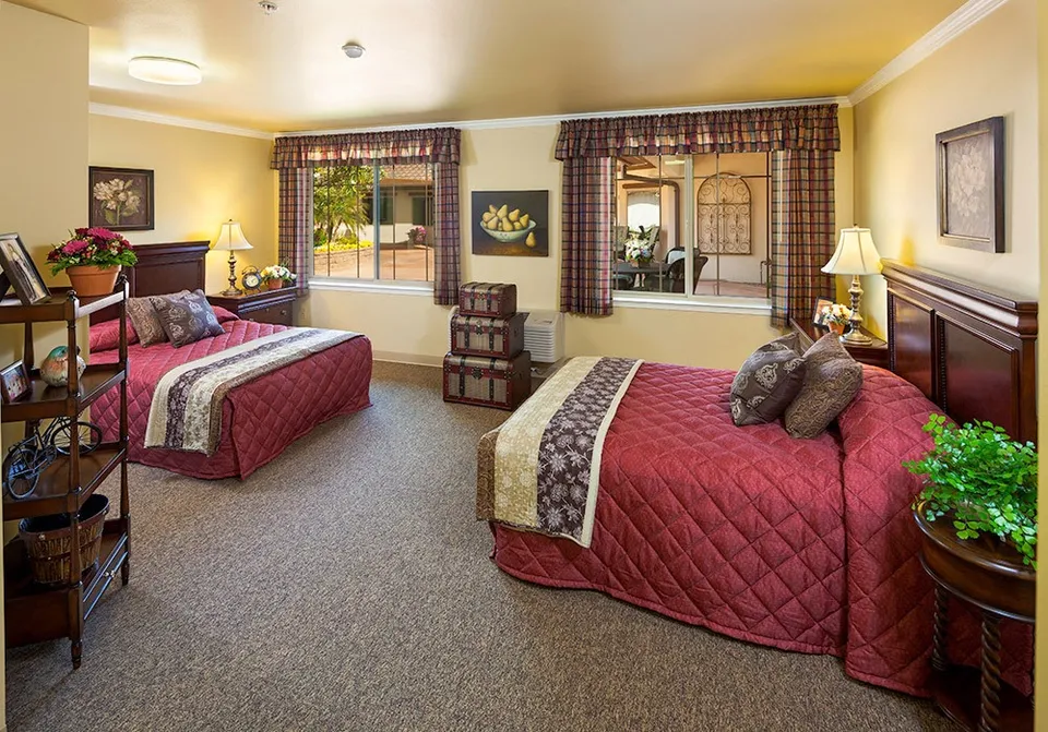 Amber Creek Inn, photo 7 of 12