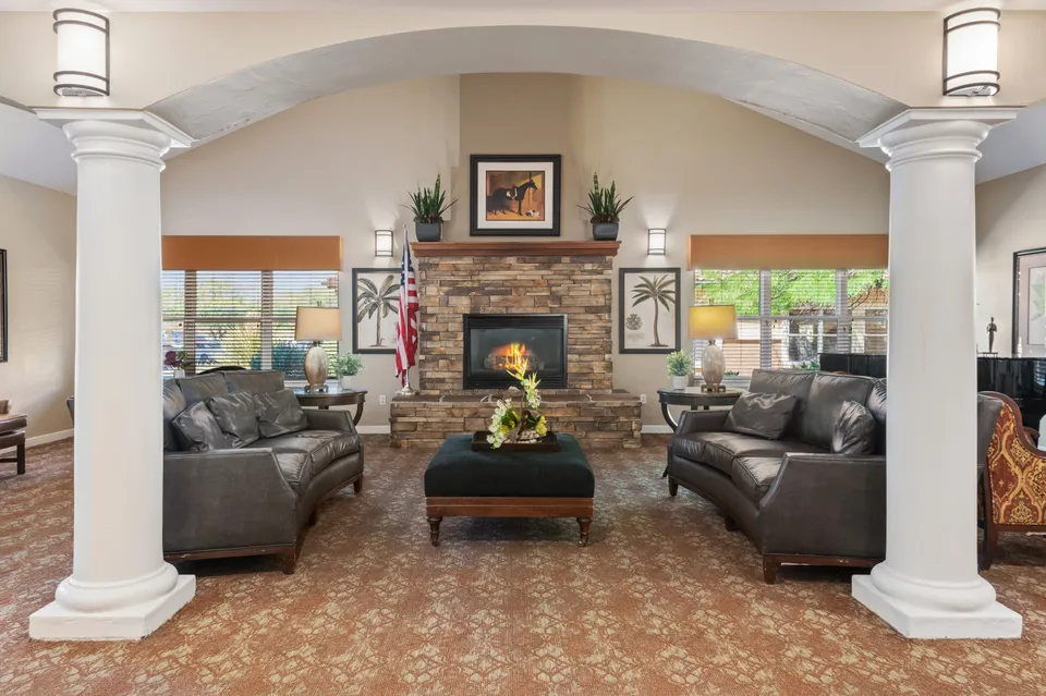 Sierra Del Sol Senior Living, photo 11 of 40