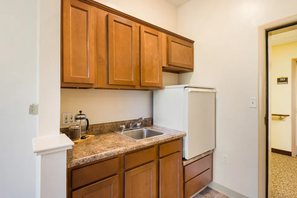 Sierra Del Sol Senior Living, photo 15 of 40