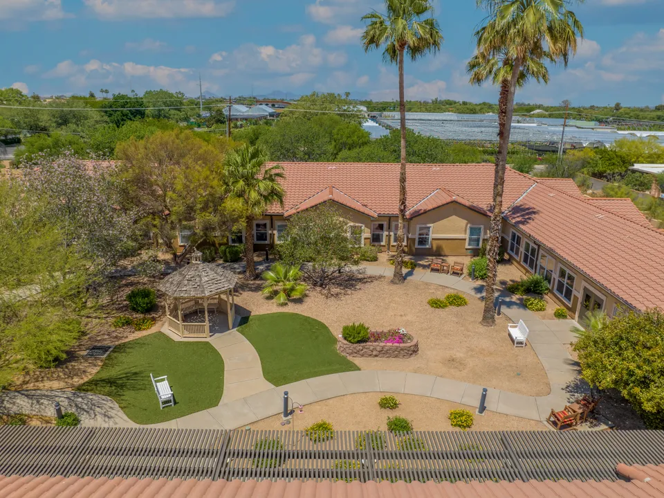 Sierra Del Sol Senior Living, photo 2 of 40