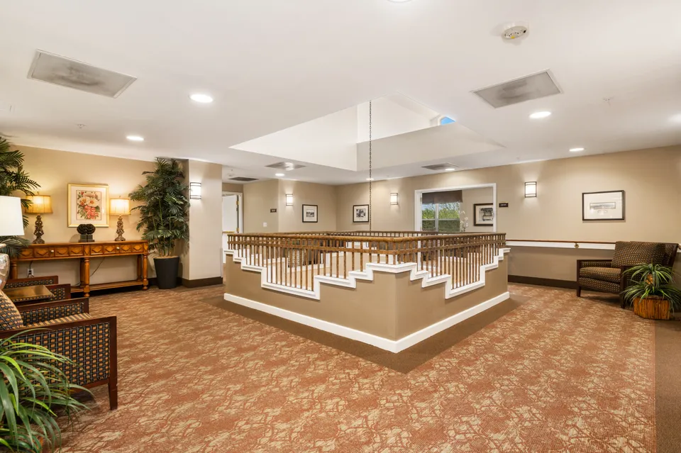Sierra Del Sol Senior Living, photo 24 of 40