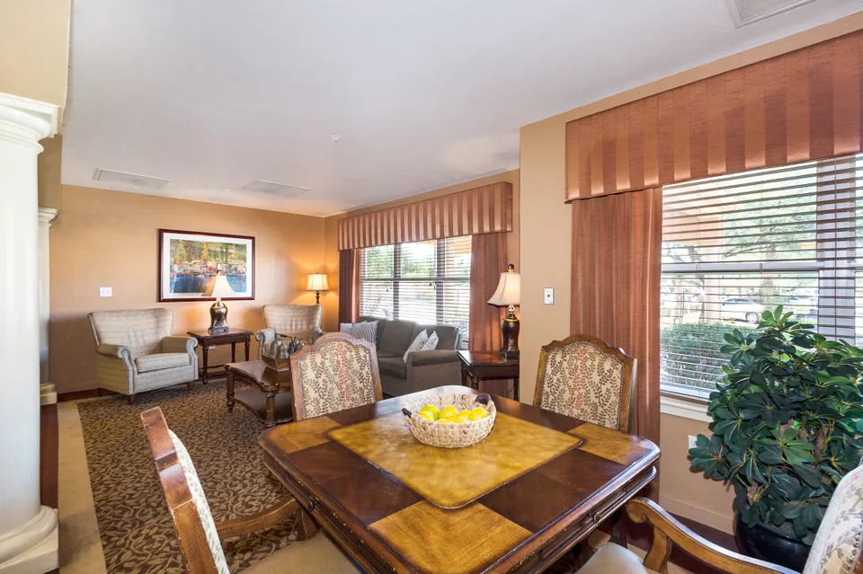 Sierra Del Sol Senior Living, photo 26 of 40