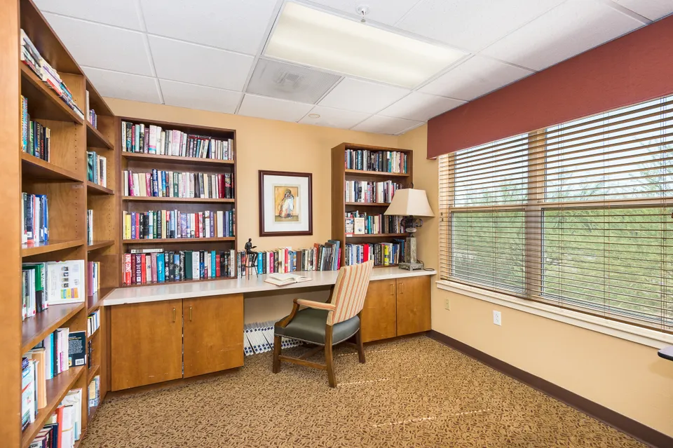 Sierra Del Sol Senior Living, photo 38 of 40