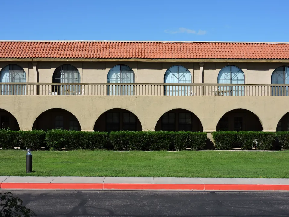 The Garnet of Casa Grande, photo 3 of 4
