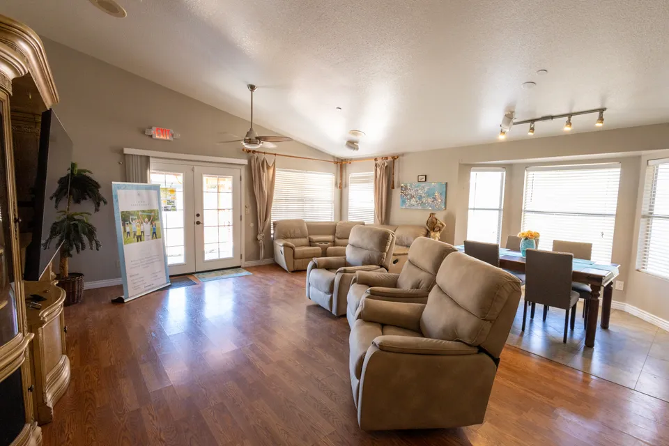 Arizona Sunshine Assisted Living, photo 17 of 19