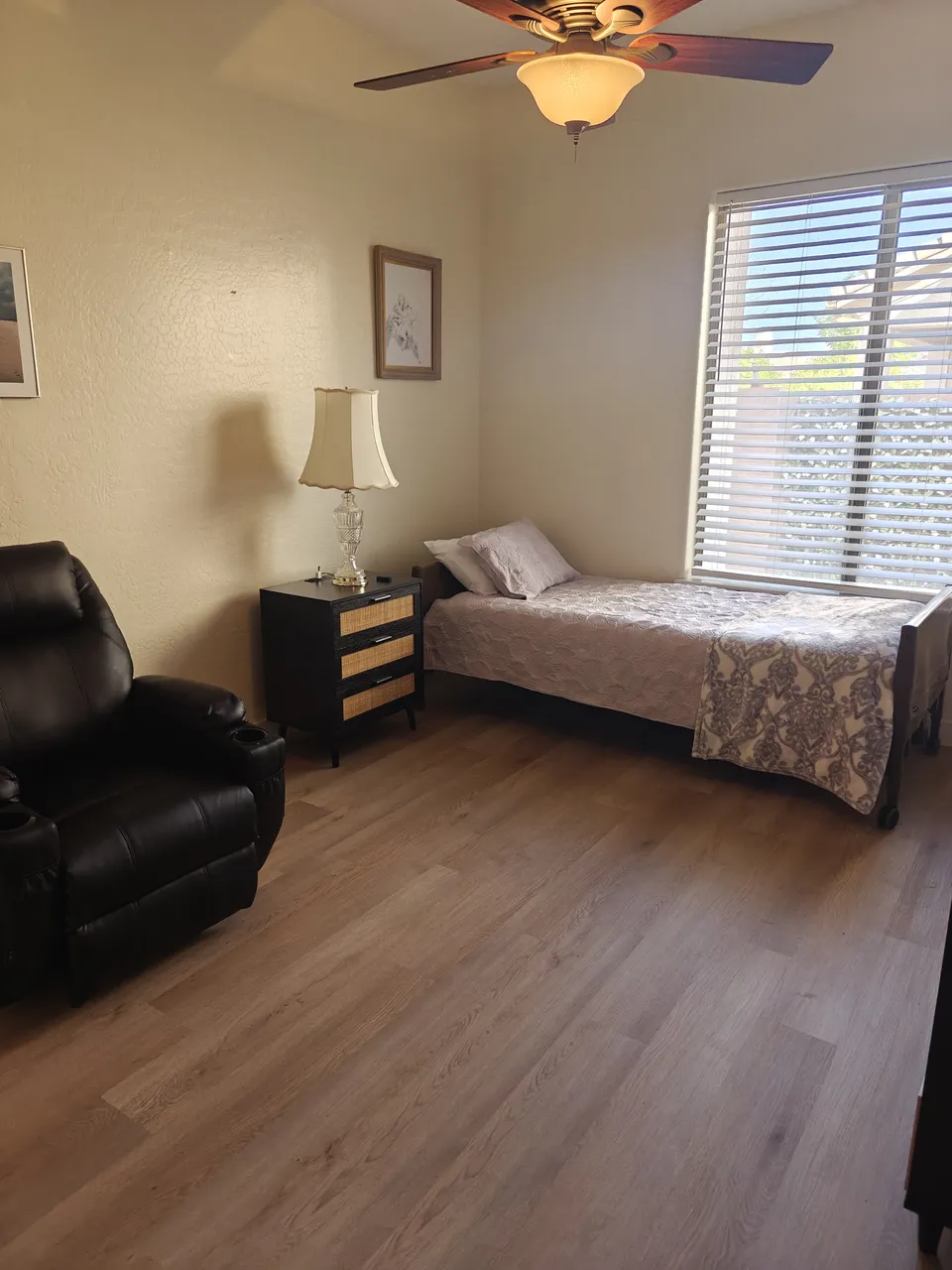 Palm Valley Living, photo 2 of 4
