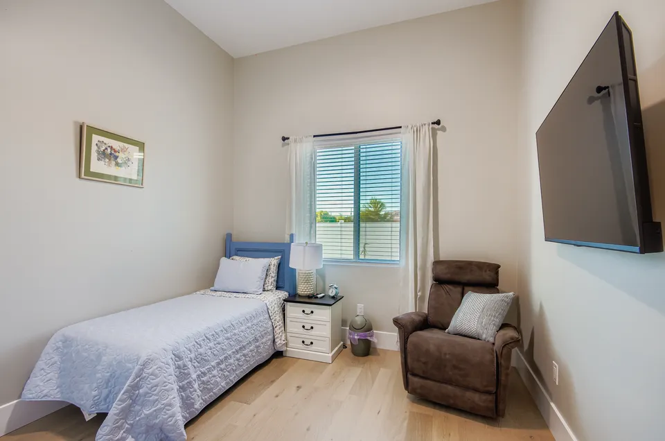 Planada Royal Care Assisted Living, photo 2 of 20