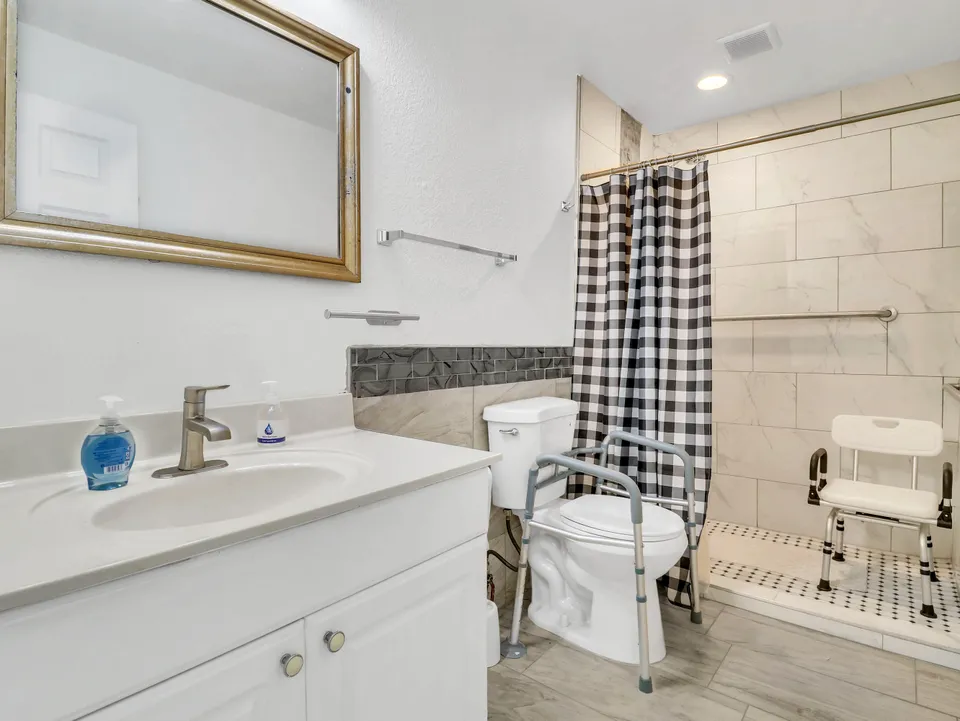 Juniper Assisted Living, photo 6 of 20