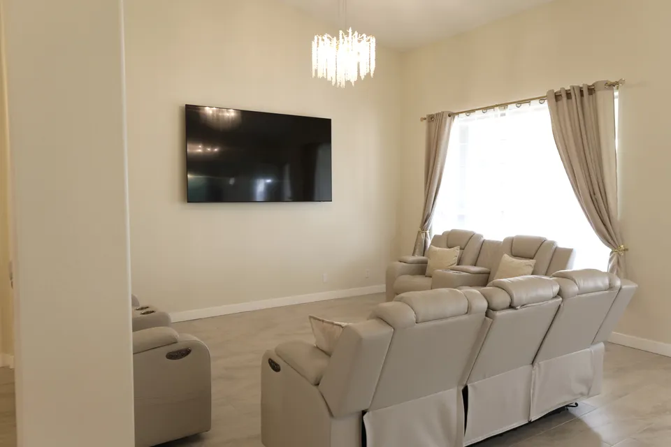 Bright Oasis Assisted Living, photo 13 of 16
